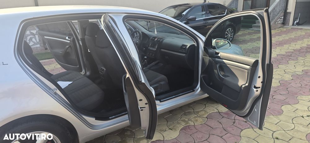 Volkswagen Golf 1.9 TDI Comfortline DPF - 11