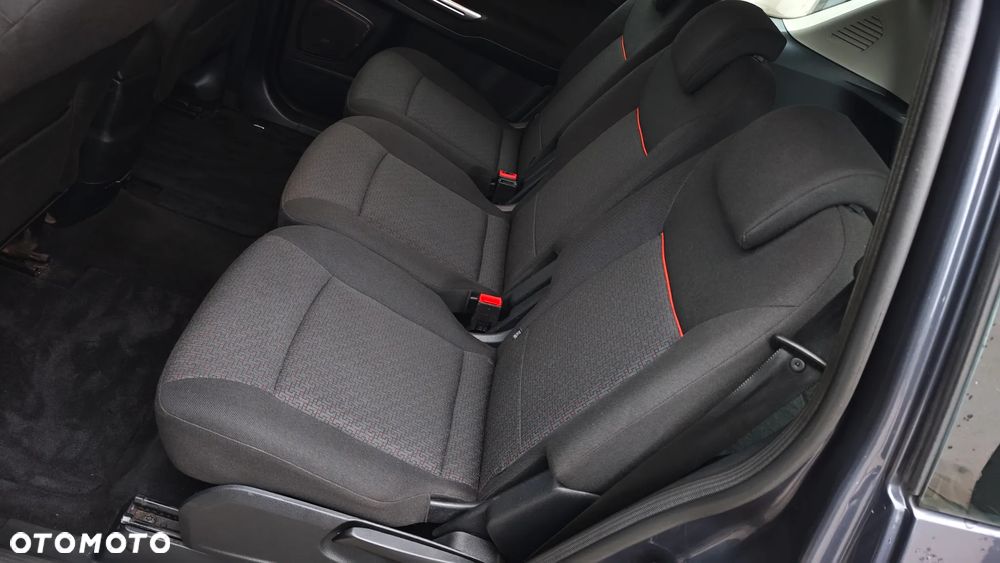 Ford S-Max 2.0 Titanium - 8