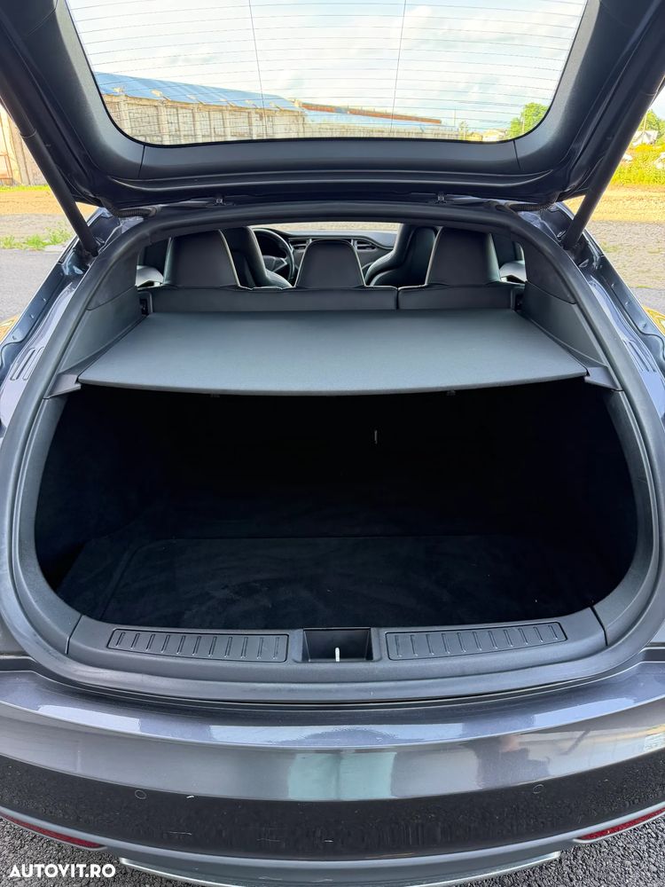 Tesla Model S Ludicrous Performance - 18