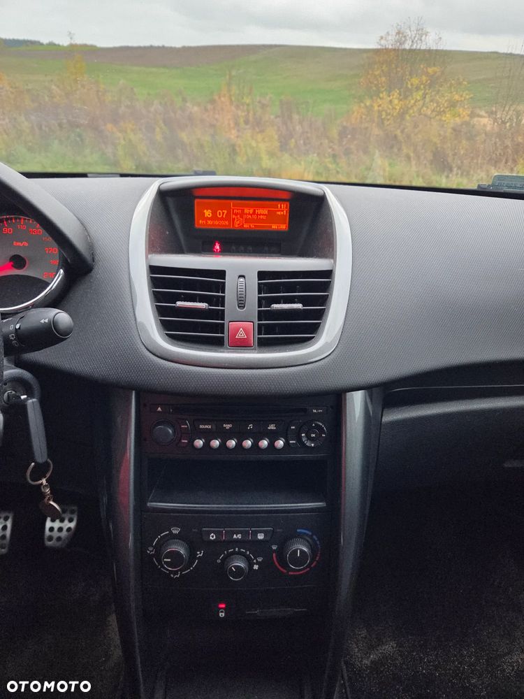 Peugeot 207 1.4 Sportium - 11