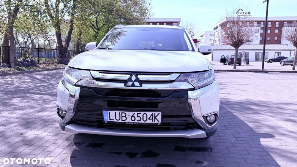 Mitsubishi Outlander 2.0 Intense + 4WD CVT - 6