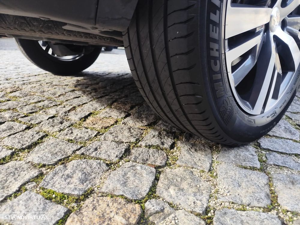 Peugeot 5008 1.5 BlueHDi GT Line EAT8 - 11