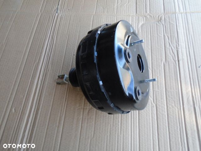 SERWO HAMULCOWE BMW E81 E87 116d 118d 120d 123d - 1