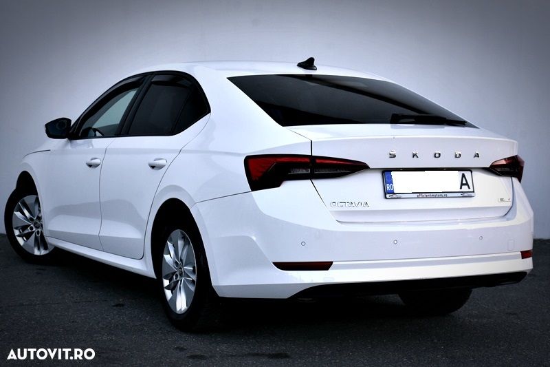 Skoda Octavia 1.5 TSI DSG MHEV Style - 7