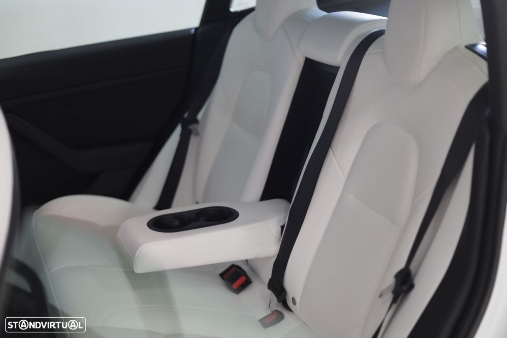 Tesla Model 3 Long-Range Dual Motor AWD - 11