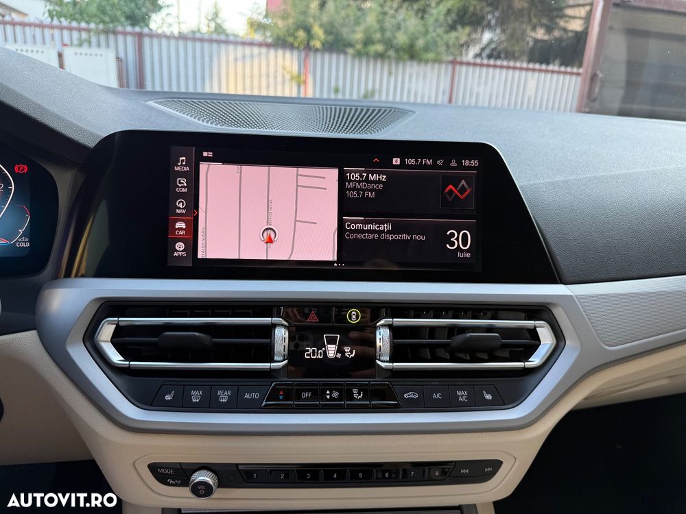 BMW Seria 3 320d xDrive AT MHEV - 24
