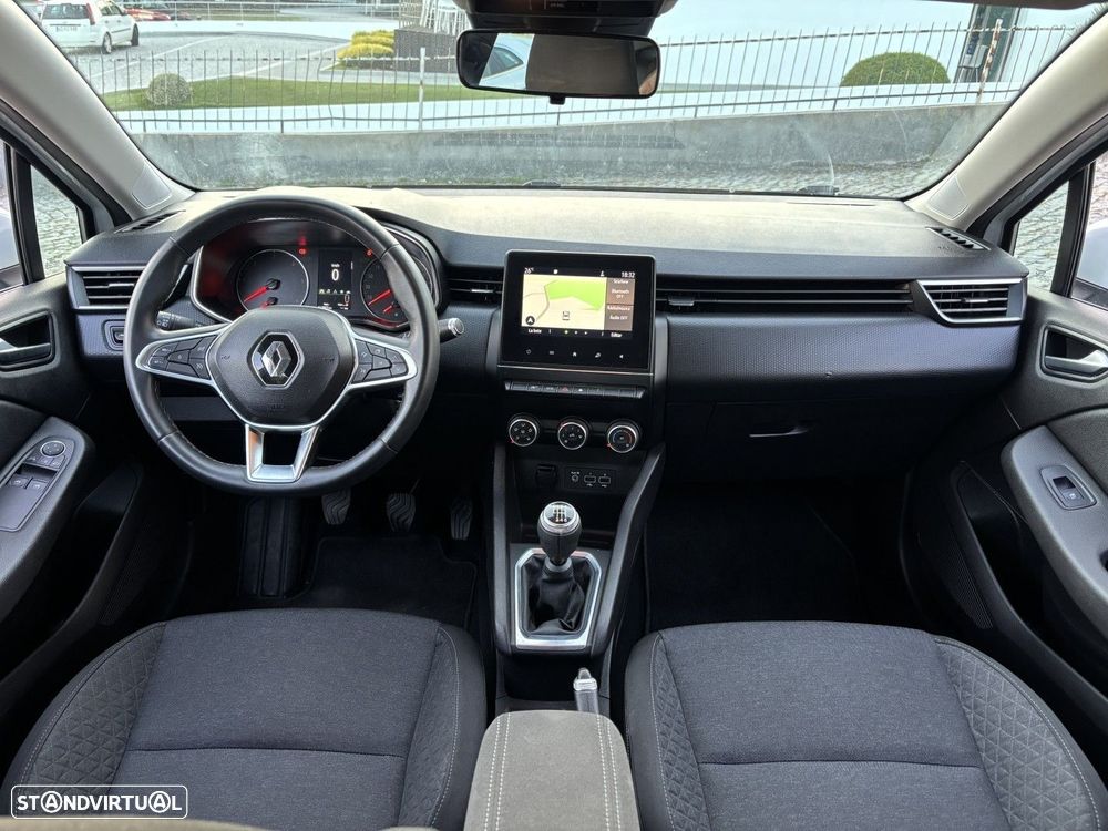 Renault Clio BLUE dCi 85 BUSINESS EDITION - 11