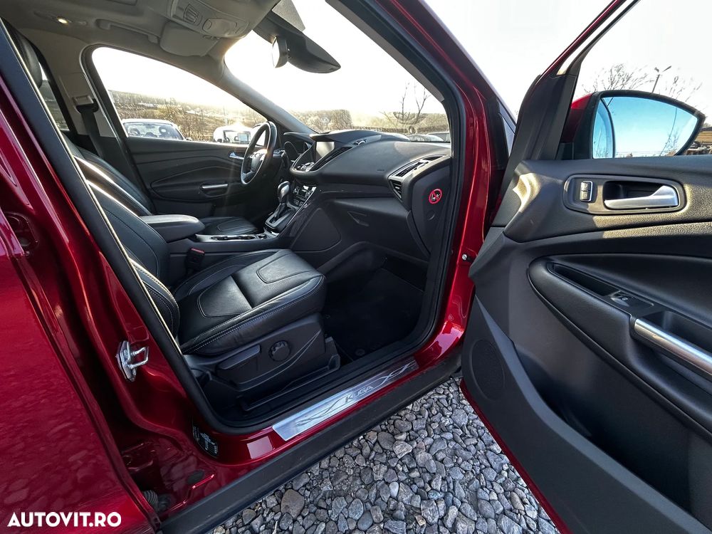 Ford Kuga 1.5 EcoBoost 4x4 Aut. Titanium - 17