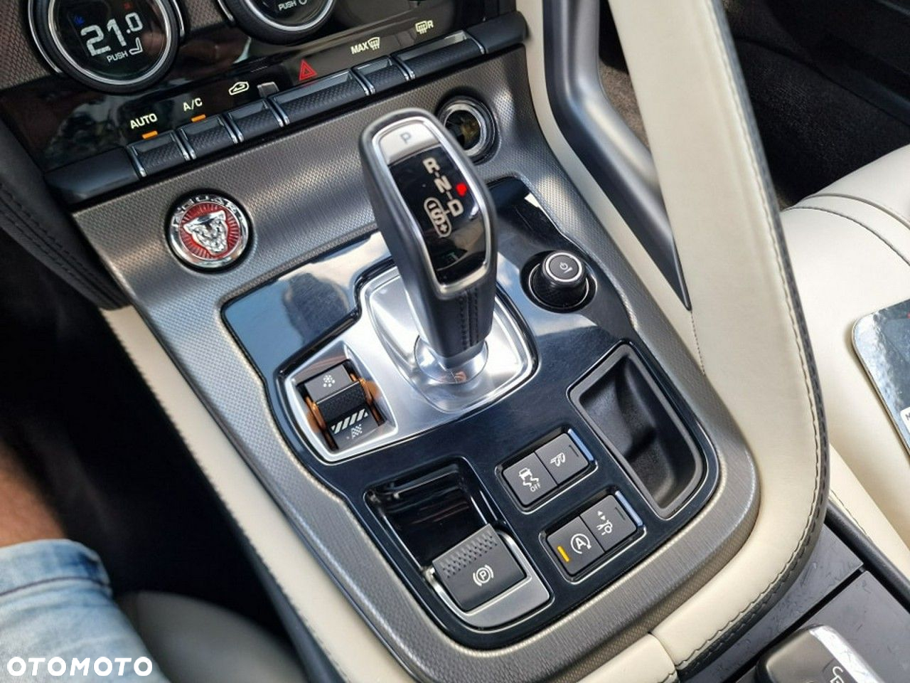 Jaguar F-Type S AWD - 27