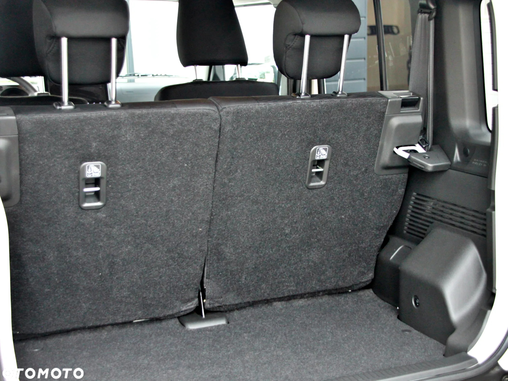Suzuki Jimny 1.5 Premium - 15