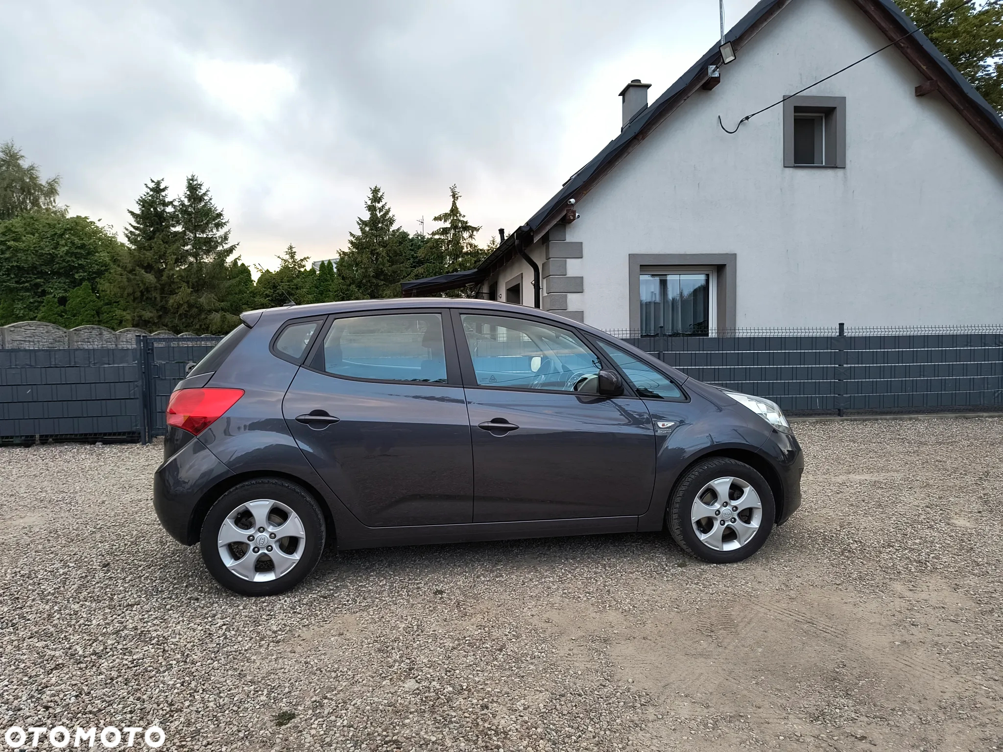 Kia Venga - 14