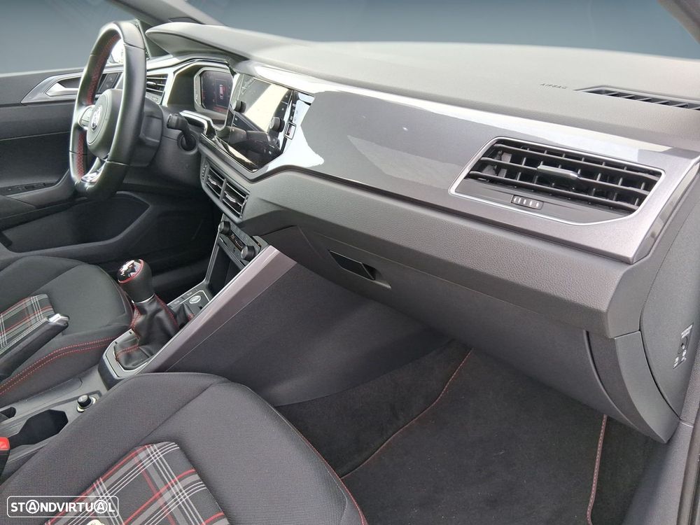 VW Polo 2.0 TSI GTI - 25