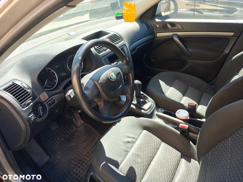 Skoda Octavia 1.6 - 7
