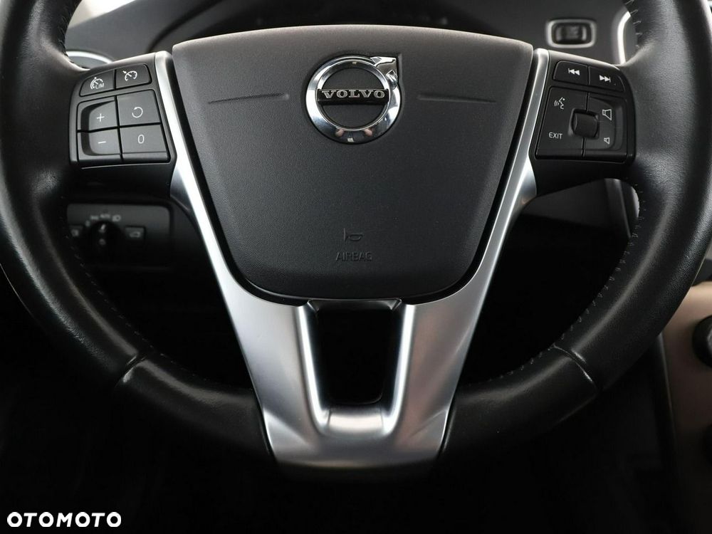 Volvo V40 Cross Country D3 - 22