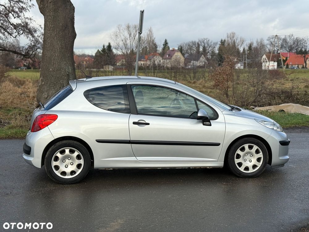Peugeot 207 - 7