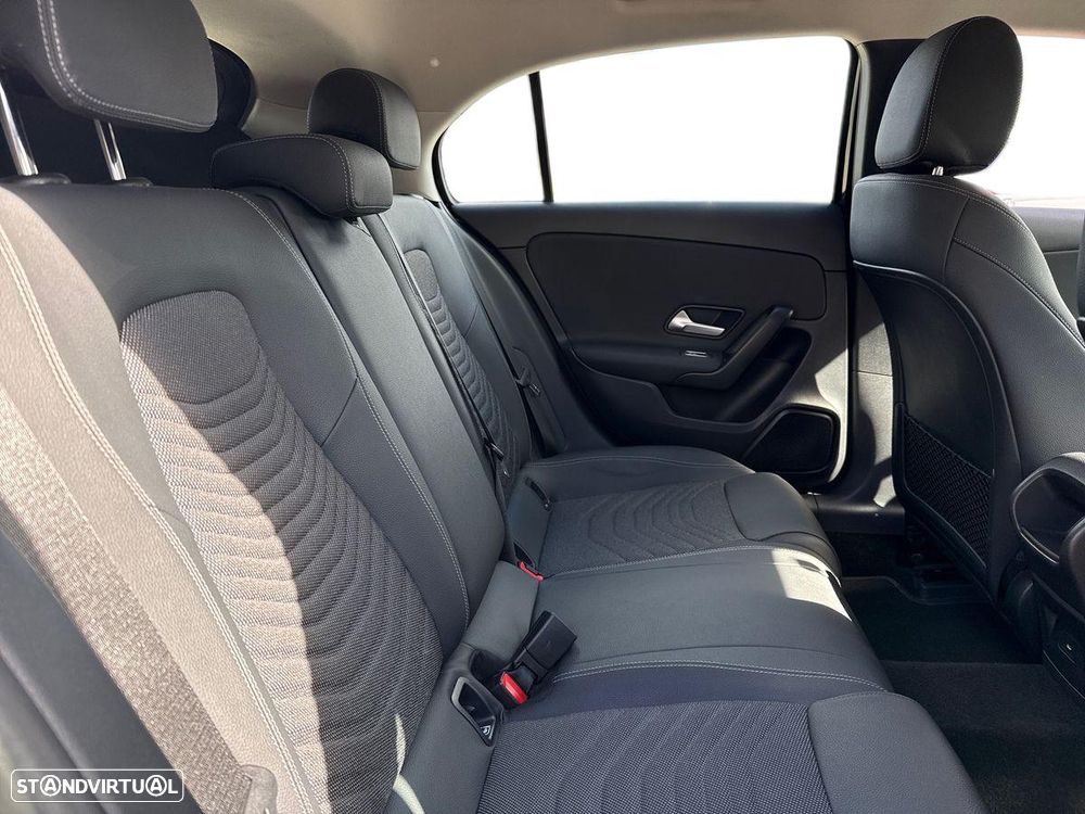 Mercedes-Benz A 200 Standard - 15