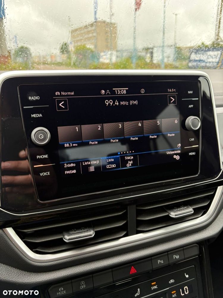 Volkswagen T-Roc - 15