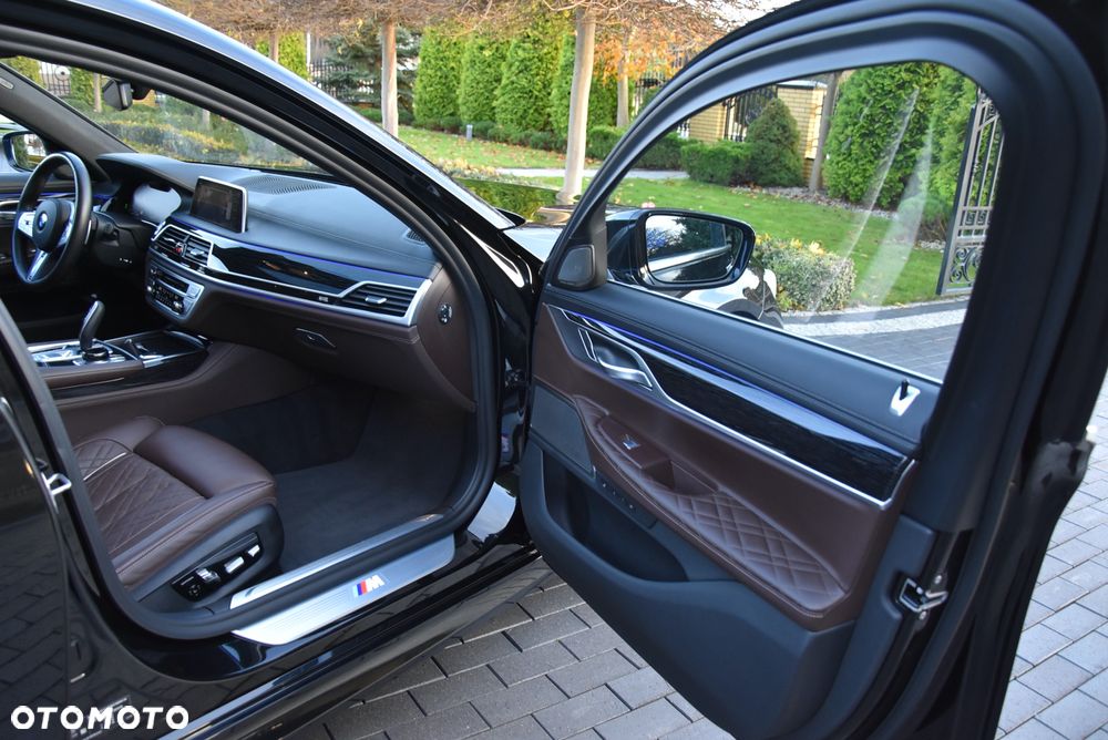 BMW Seria 7 740Ld xDrive sport - 30
