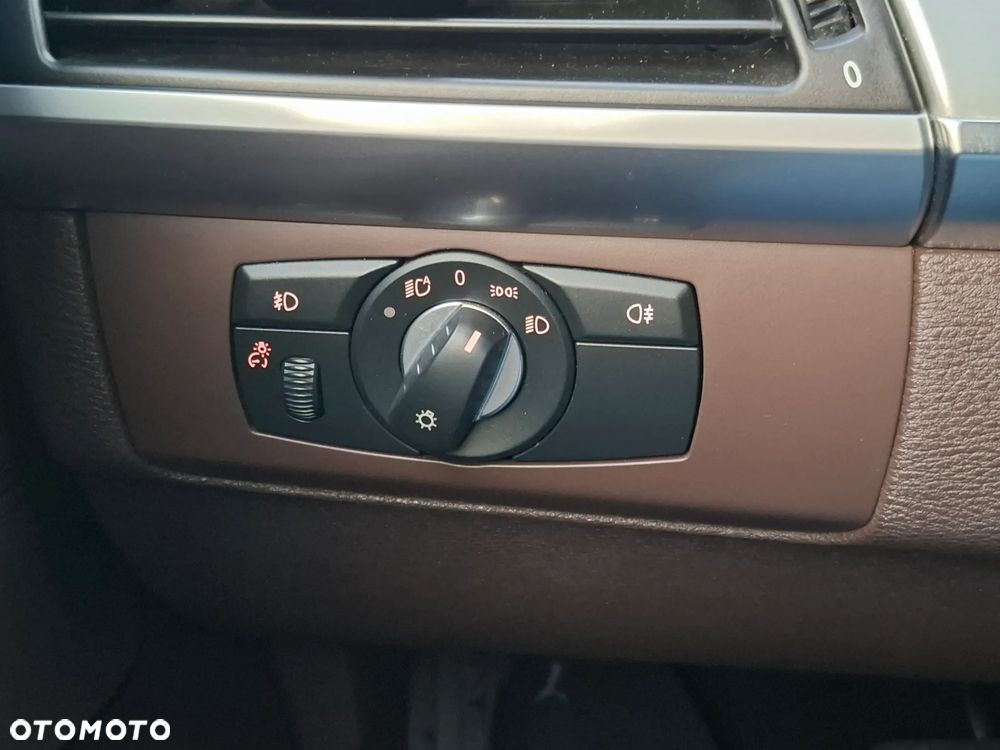 BMW X5 4.0d xDrive - 25