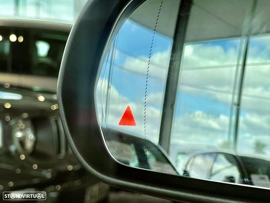 Mercedes-Benz GLA 250 e AMG Line - 36