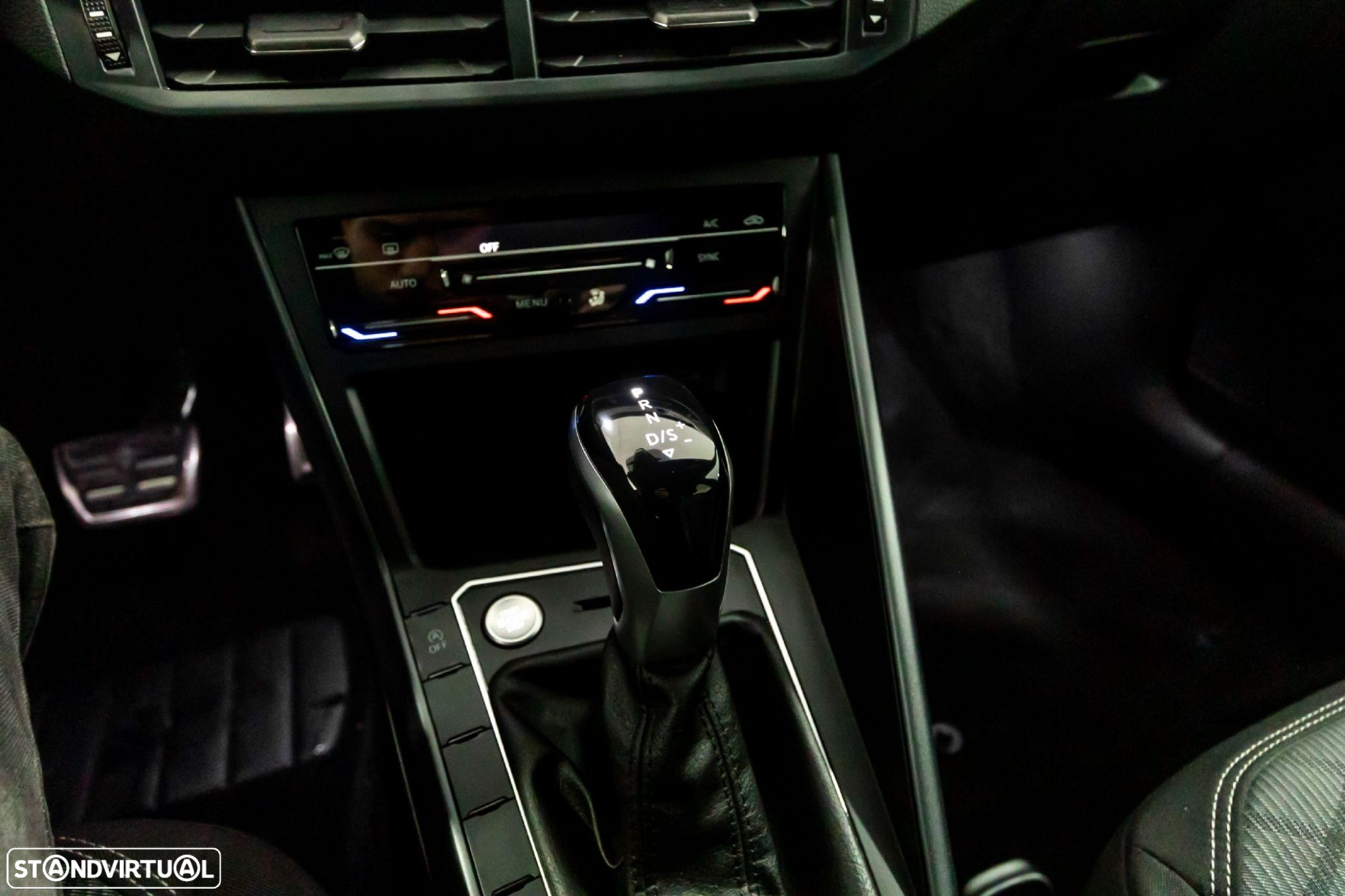 VW Taigo 1.0 TSI R-Line DSG - 29