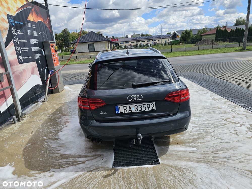 Audi A4 Avant - 6