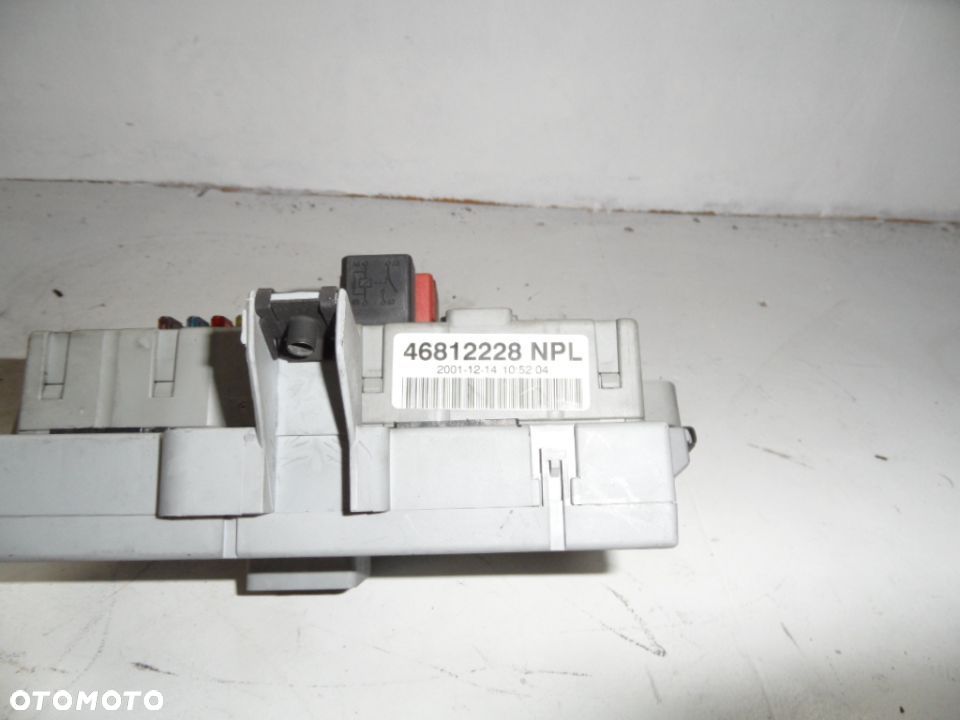 SKRZYNKA BSI FIAT DOBLO I 46812228 - 3