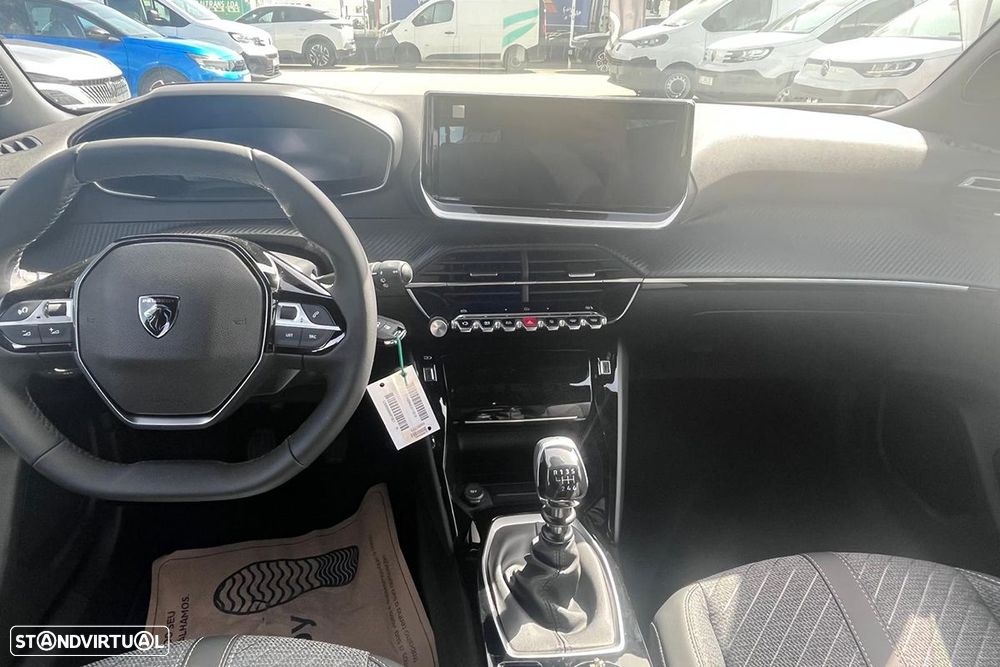 Peugeot 2008 1.2 Allure - 5