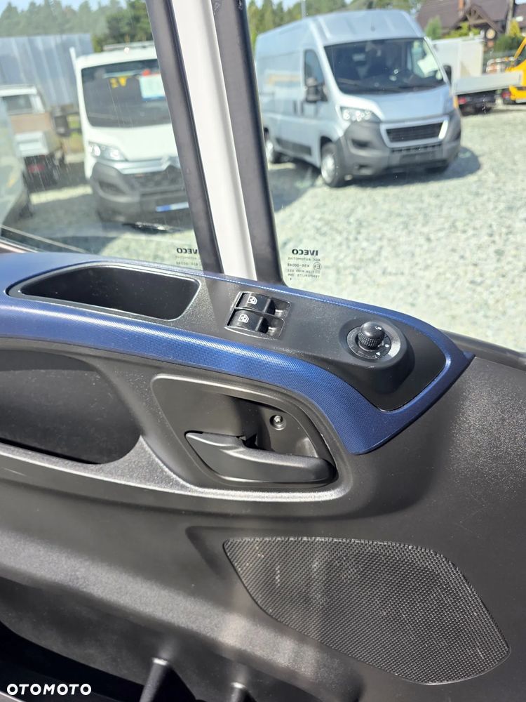 Iveco IVECO 35-160 2.3 HPI 160 KONNY KONTENER 4.2 M WINDA KLIMA WEBASTO 8 BIEGOWY HIMATIC - 17