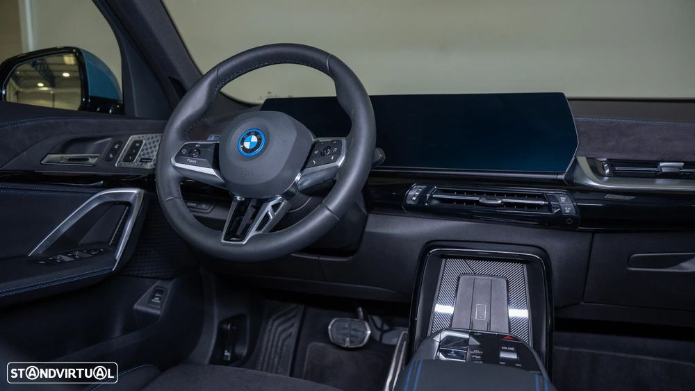 BMW iX2 eDrive20 Pack Desportivo M - 7
