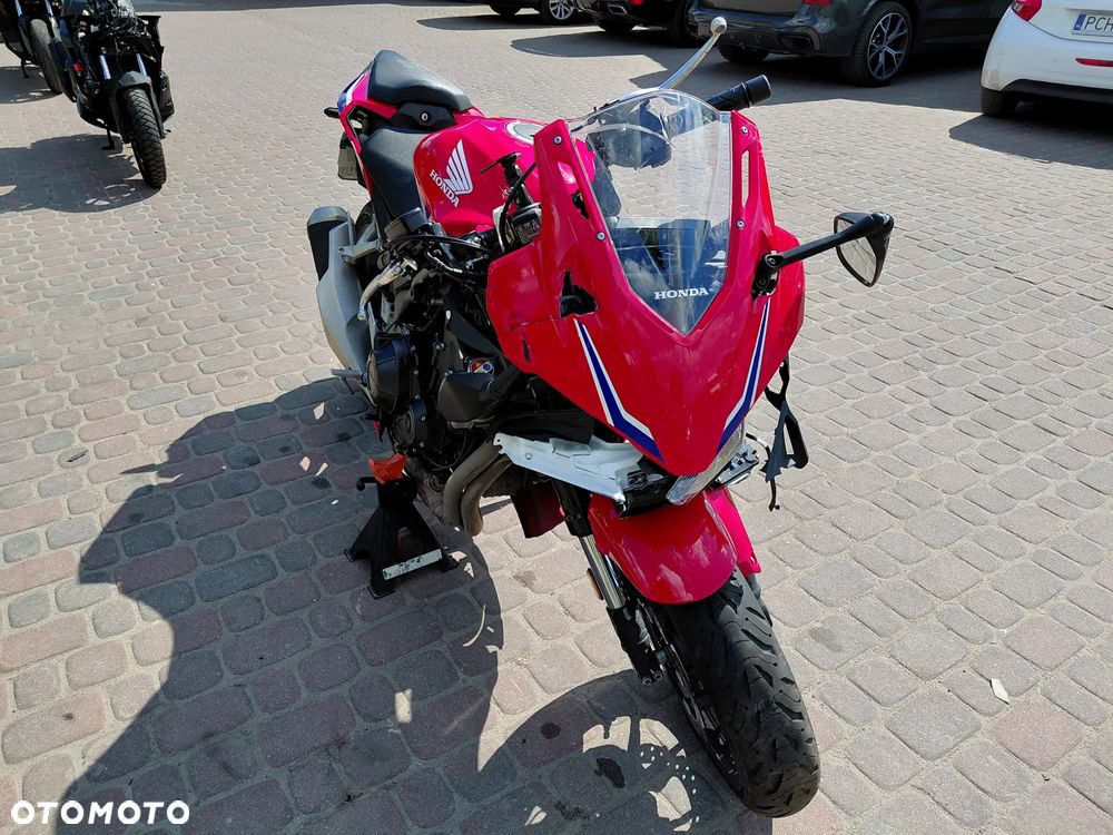 Honda CBR - 8