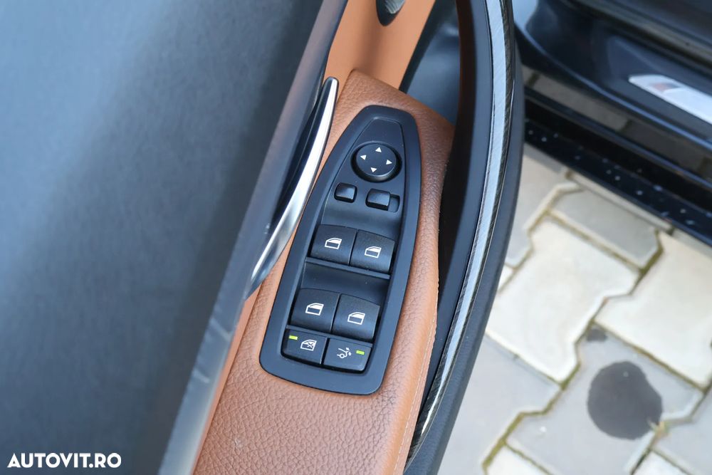 BMW Seria 3 325d Aut. Luxury Line - 21