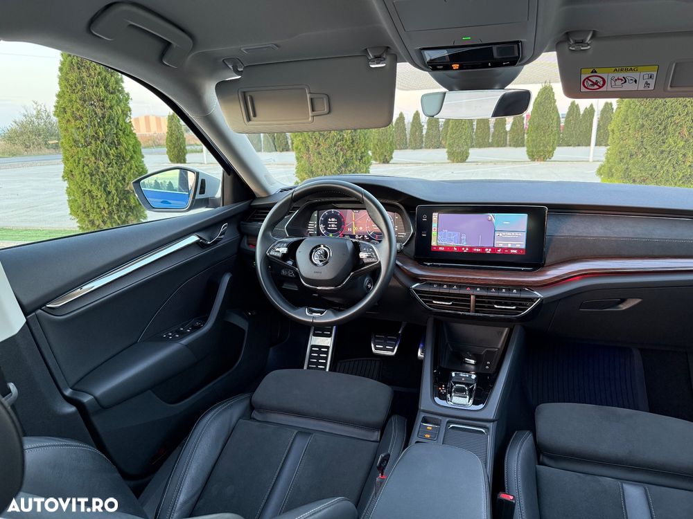 Skoda Octavia Combi 2.0 TDI DSG 4X4 Scout - 10