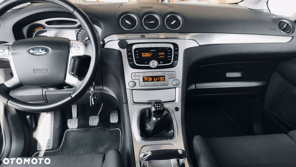 Ford S-Max 2.0 TDCi Titanium - 4