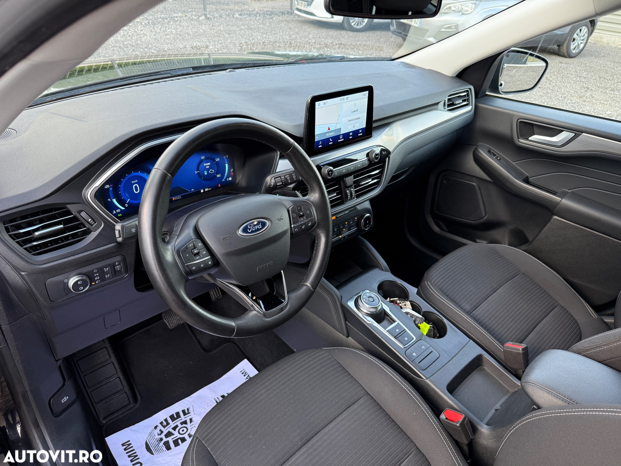 Ford Kuga 2.5 Duratec FWD FHEV Titanium - 11
