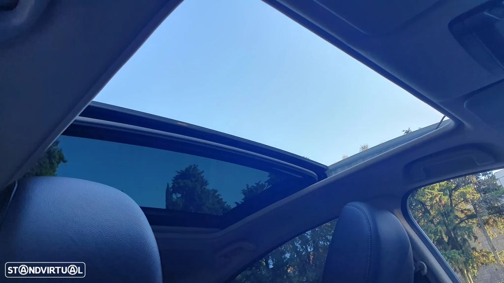 Honda HR-V 1.5 i-VTEC Executive CVT - 14