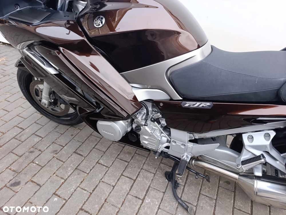 Yamaha FJR - 14