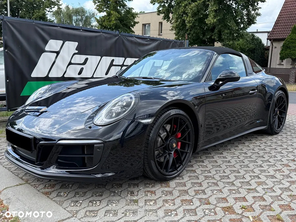 Porsche 911 Targa 4 GTS PDK