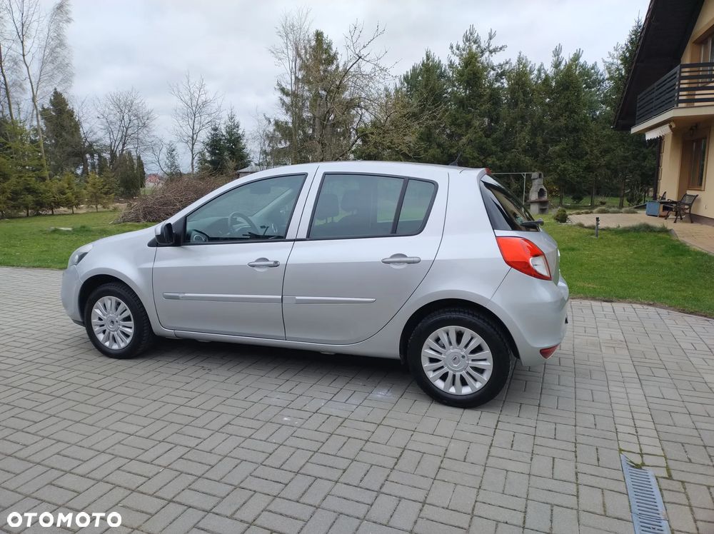 Renault Clio 1.2 16V 75 Dynamique - 5