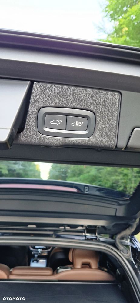 Volvo XC 60 B5 B AWD Plus Dark - 22