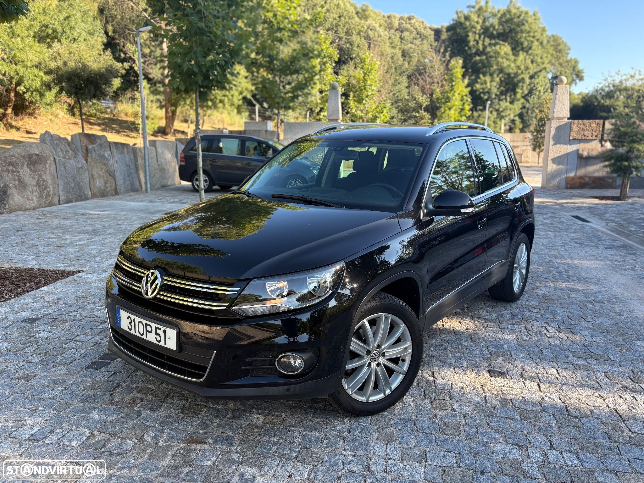VW Tiguan 1.4 TSi Sport BlueMotion - 1