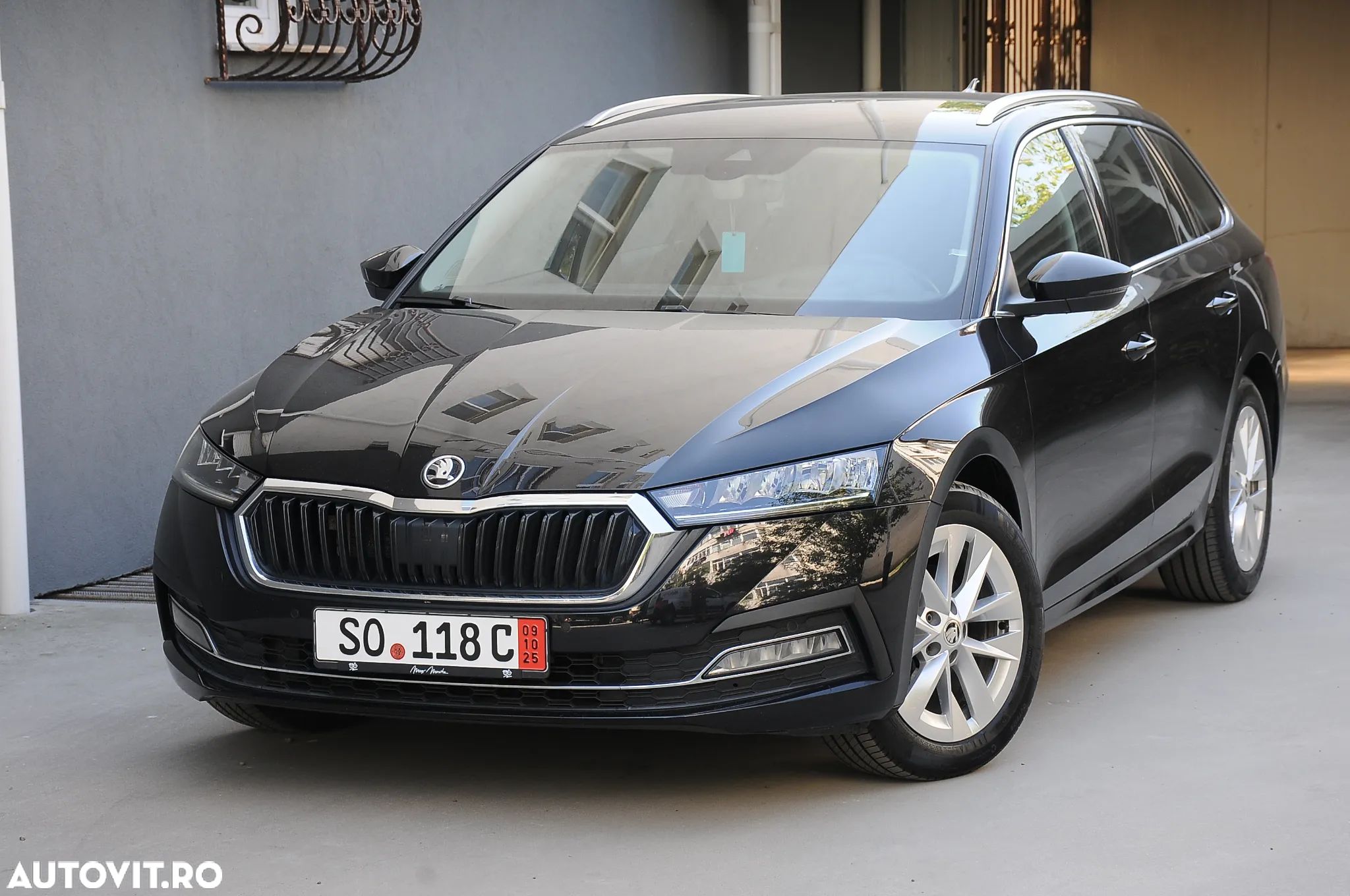 Skoda Octavia Combi 2.0 TDI 150 CP DSG Selection - 1