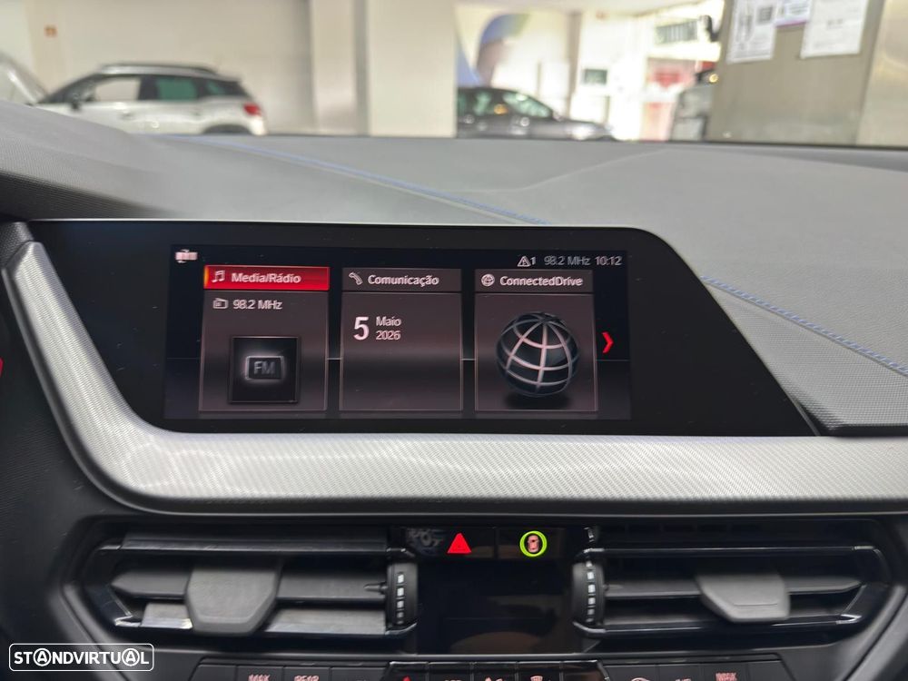 BMW 116 d Pack Desportivo M Auto - 42