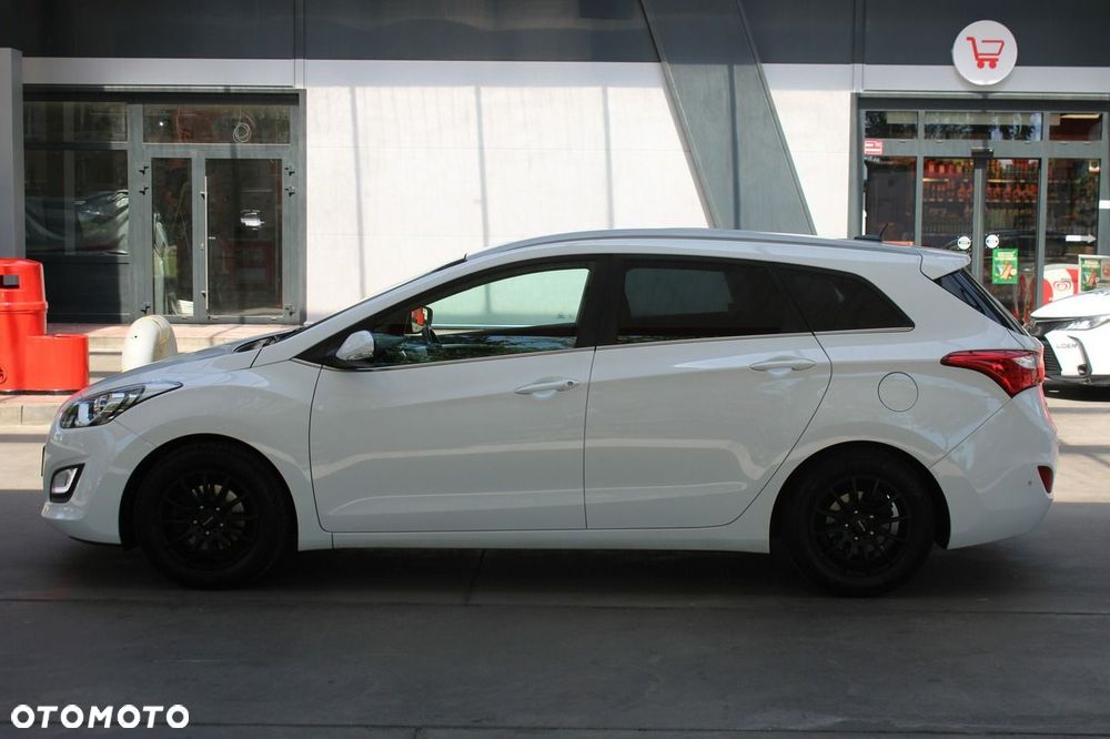 Hyundai i30 1.6 Automatik Style - 5