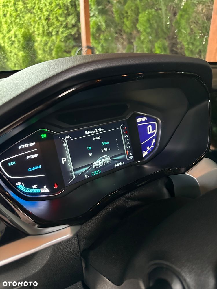 Kia Niro 1.6 GDI Plug-in Hybrid M - 12