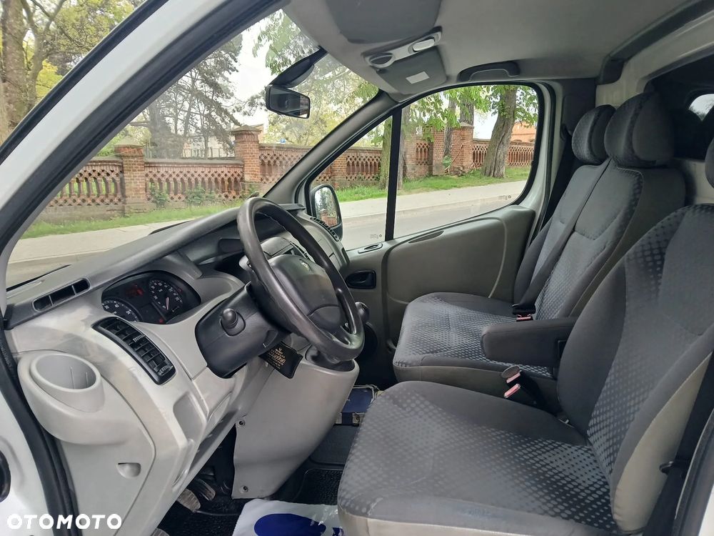 Renault TRAFIC - 15