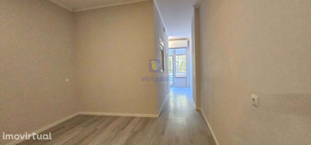 Loja para venda ou arrendamento em Belas – 78 m² - Grande imagem: 2/16