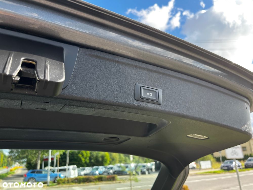 Audi A4 Avant 2.0 TDI Sport S tronic - 18