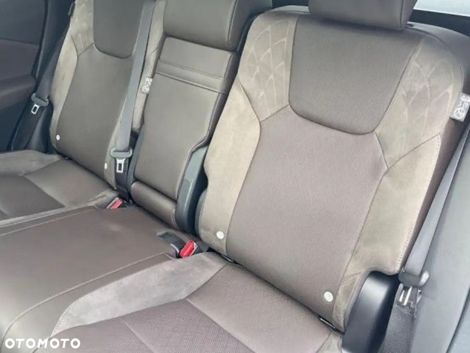 Lexus RX - 15