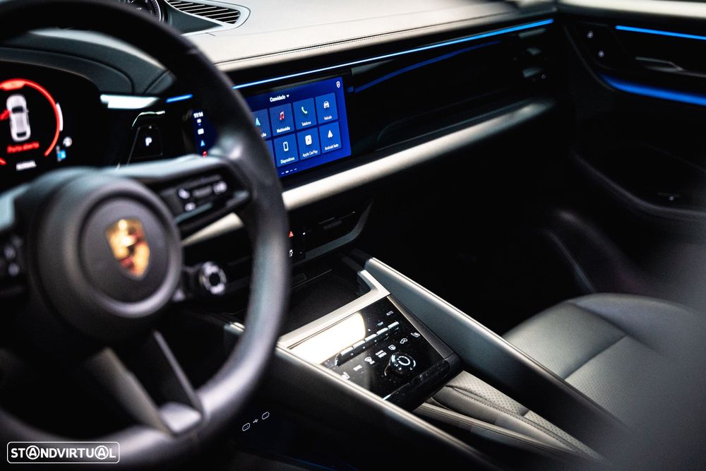 Porsche Macan Electric - 10